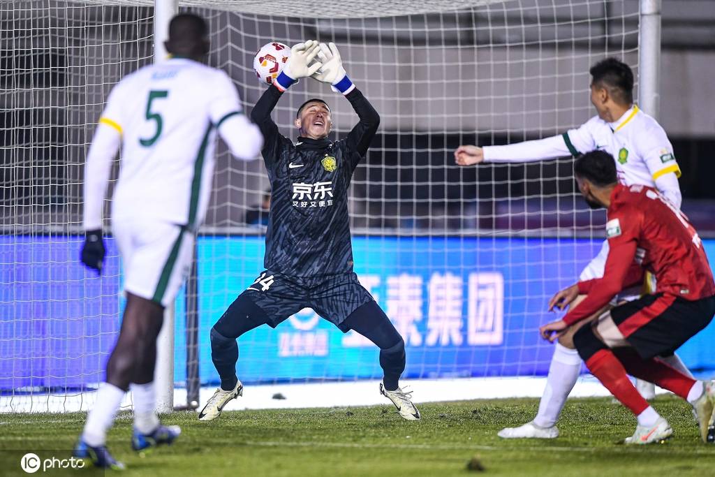 皇冠信用盘申请条件_中超-塞鸟反戈法比奥梅开二度 亚泰0-4国安保级希望渺茫