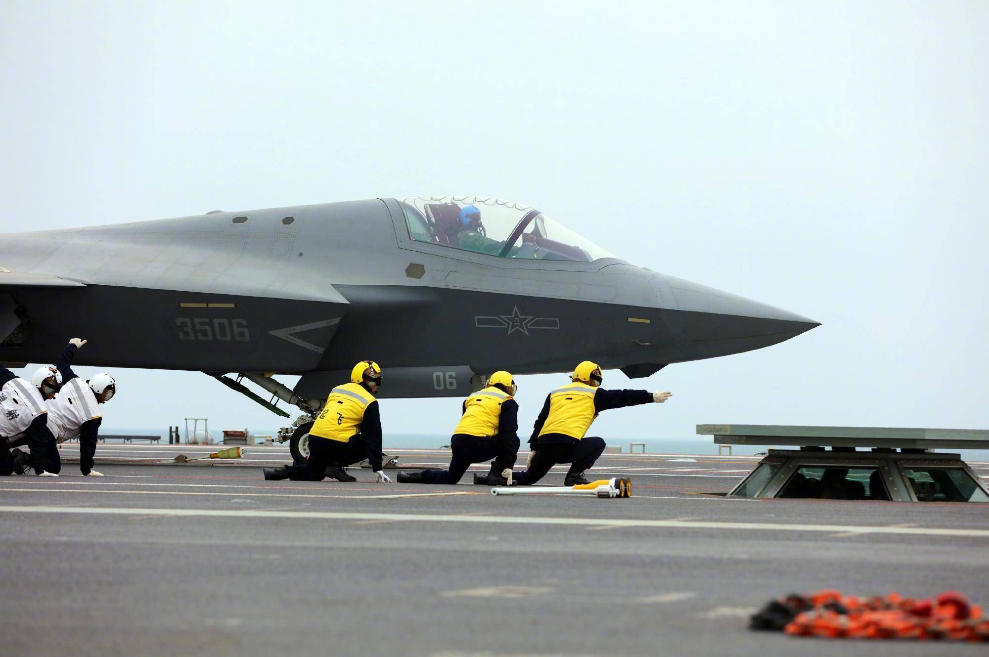 皇冠信用網出租
_美国成了大笑话！中国歼-35电磁弹射后皇冠信用網出租
，福特号趴窝，要改回蒸汽