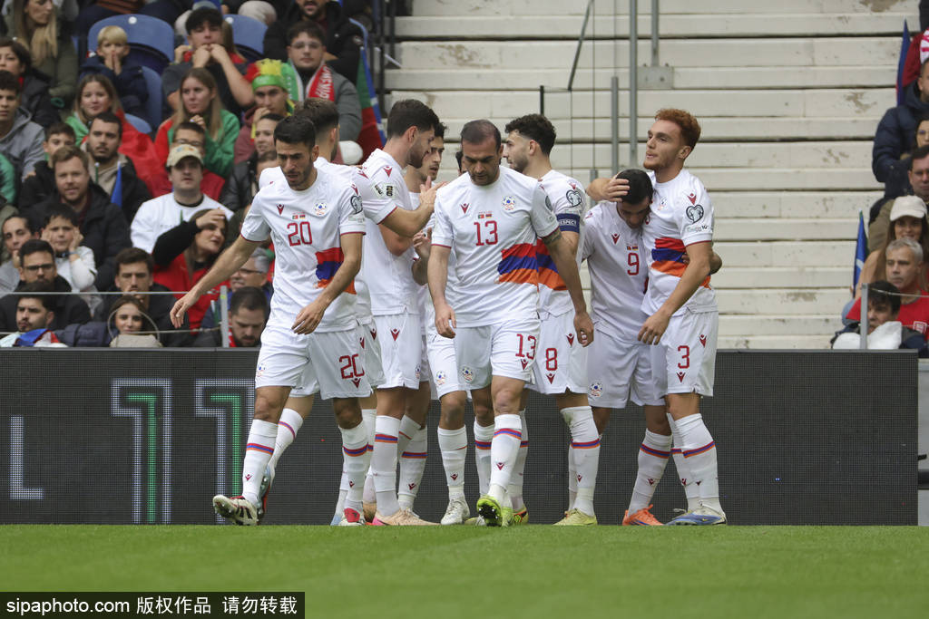 英格兰冠军联赛_直通世界杯英格兰冠军联赛！世预赛-C罗停赛B费戴帽 葡萄牙9-1亚美尼亚